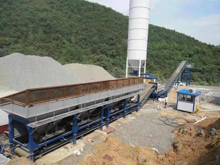 穩(wěn)定土拌合站施工現(xiàn)場圖9 穩(wěn)定土拌合站施工現(xiàn)場圖9